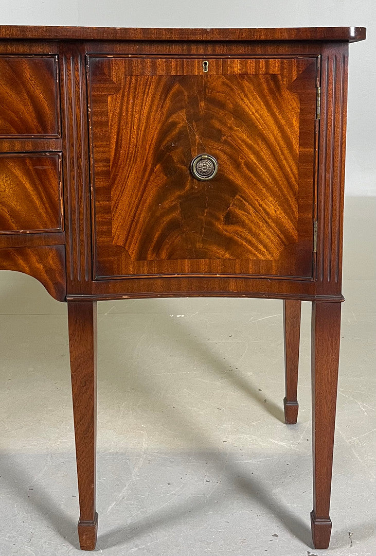 SIDEBOARD, engelsk stil.